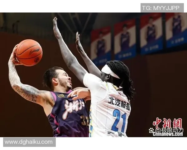 黄蜂队与掘金队激战正酣球迷期待精彩对决与惊喜表现